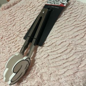 Disney Mickey Mouse Hands Tongs BRAND NEW